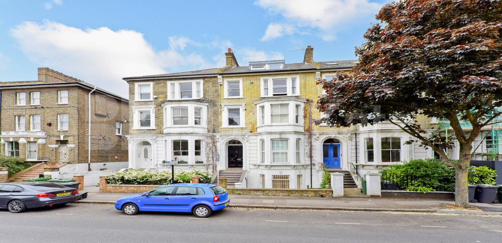 			NEW INSTRUCTION , 3 Bedroom, 1 bath, 1 reception Apartment			 Gauden Road, Clapham 